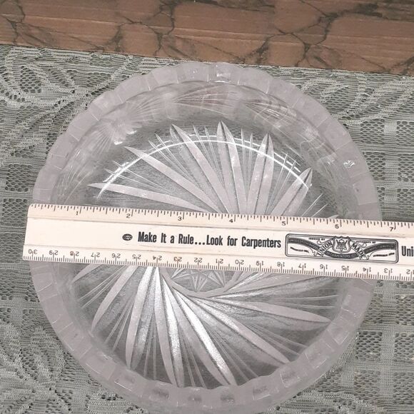 Elegant Heavy Cut Glass sawtooth rim 7" Bowl Pinwheel & Star of David Center - Picture 6 of 6